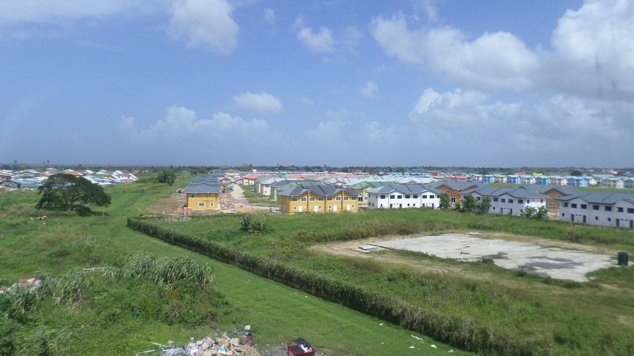 Metro Hotel Couva Ngoại thất bức ảnh
